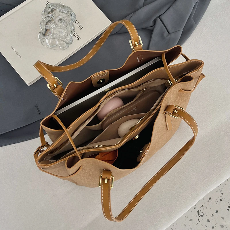Luxury Women Tassel Tote Bag D - Leatherwork Designs recension och pris
