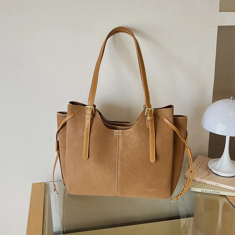 Luxury Women Tassel Tote Bag D - Leatherwork Designs recension och pris
